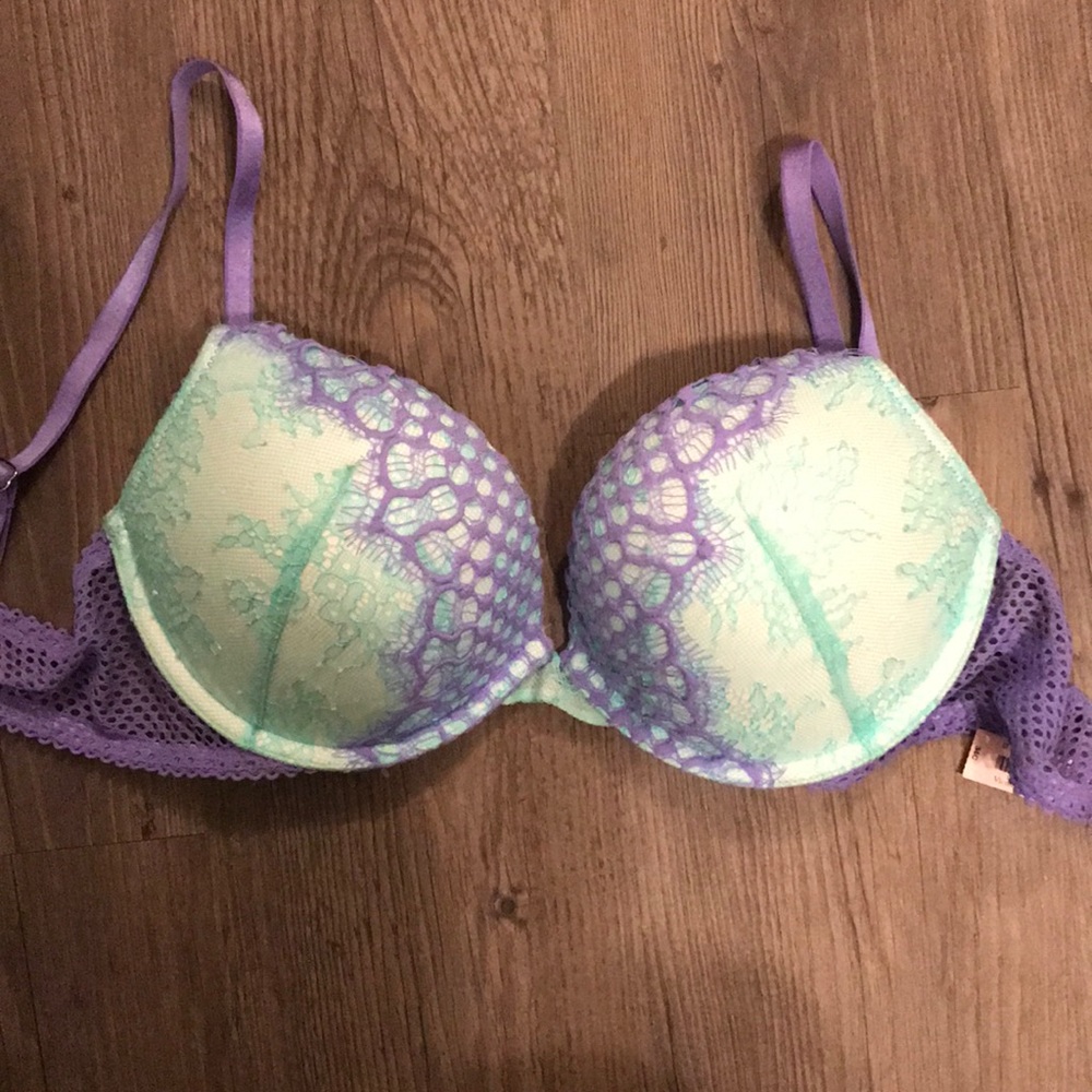 New Victoria secret push up lace bra